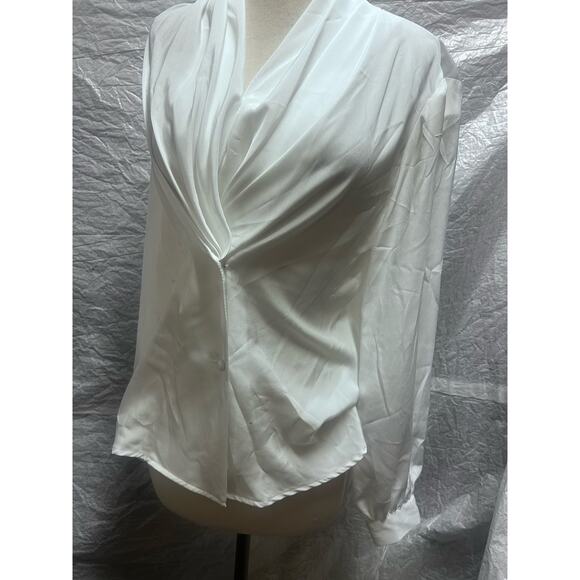 5 White/Cream Button Up Shirts, 4 Talbots, 1 Anne Taylor, Sizes 6-8 - Picture 5 of 10